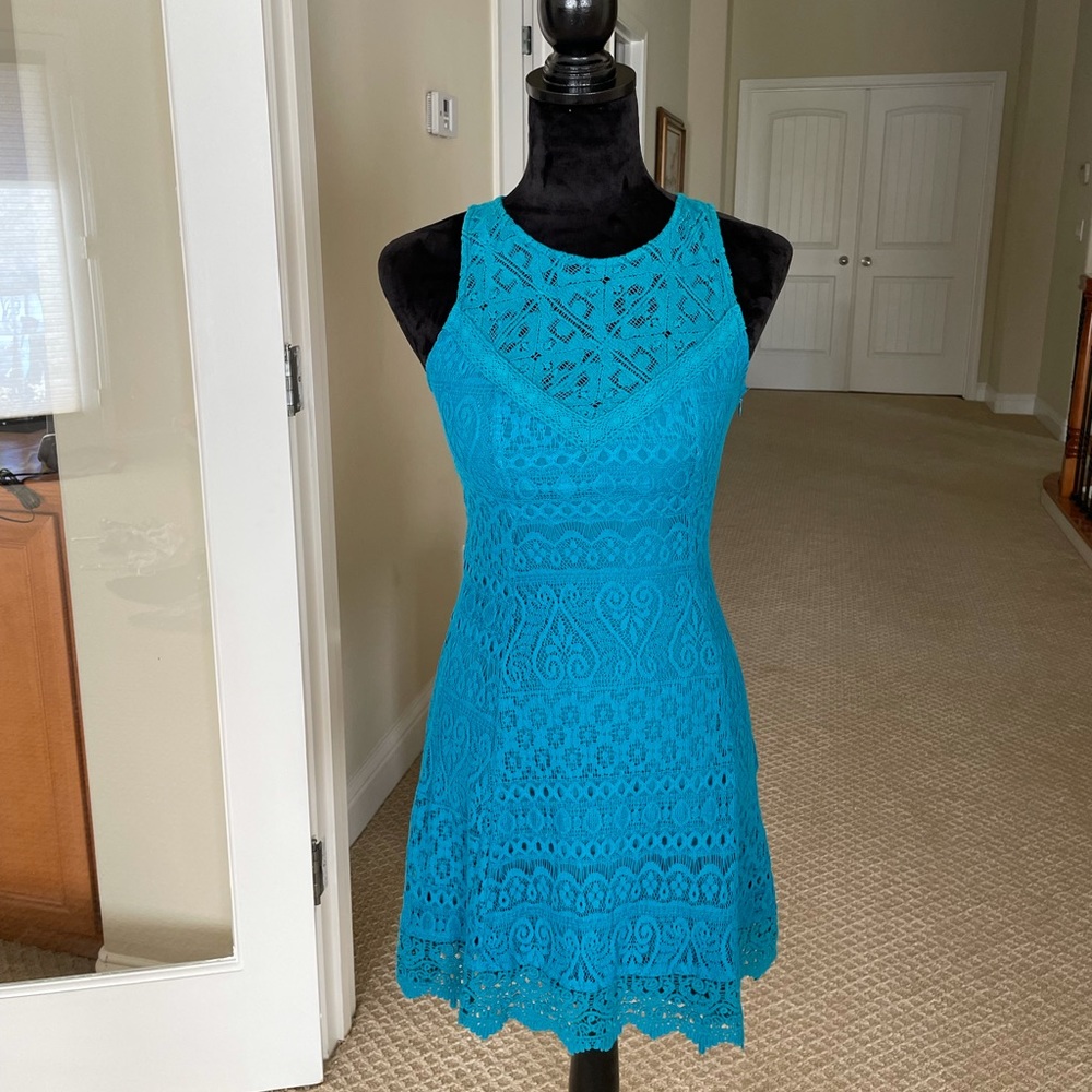 Adorable turquoise Hollister dress